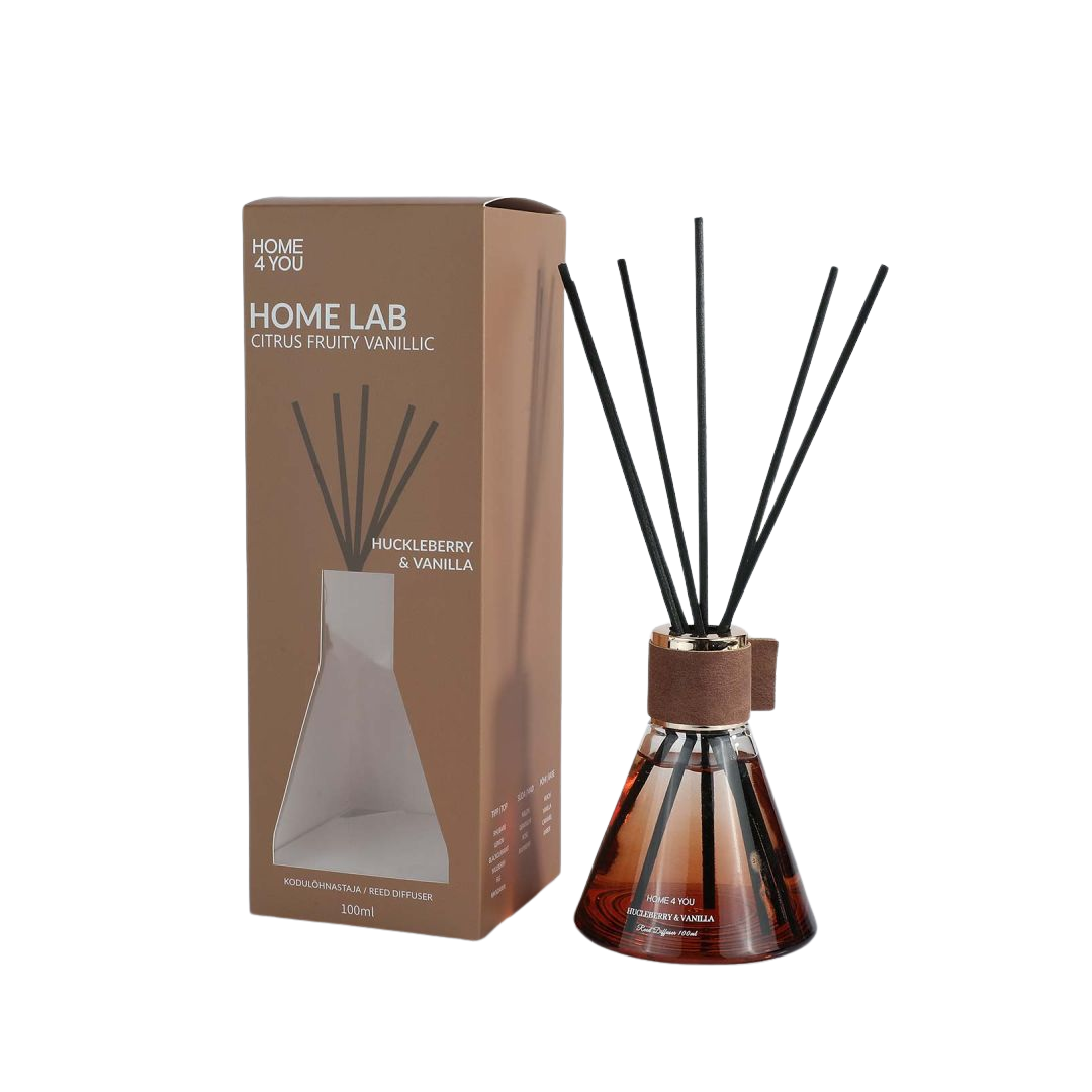 kodulohnastaja_home_lab_hucleberry_vanilla_100ml-4 Kodulõhnastaja HOME LAB Hucleberry & Vanilla 100ml - Image 1