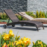 Lamamistool WICKER 73x196xH99cm, tumepruun, alumiinium, plastikpunutis