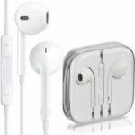 Apple EarPods with 3.5mm Headphone Plug